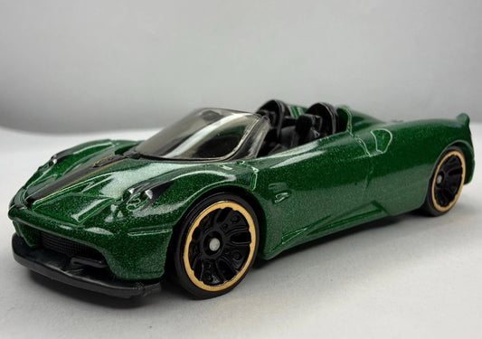 Hot Wheels 2026 #101/250, '17 Pagani Huayra Roadster, NEW/LOOSE, green