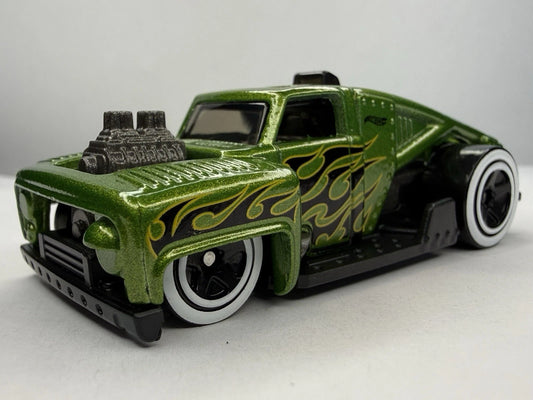 Hot Wheels 2026 #117/250, Erikenstein Rod, NEW/LOOSE, metalflake green