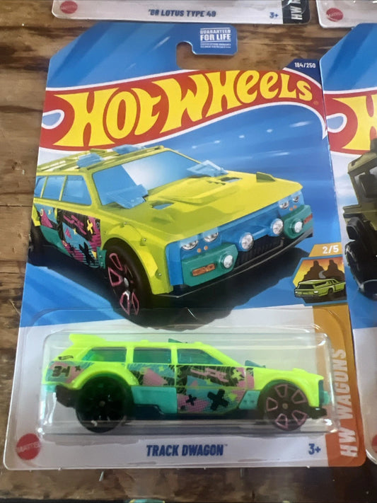 Hot Wheels 2025 #184/250 Track Dwagon, RETAILER EXCLUSIVE, neon green