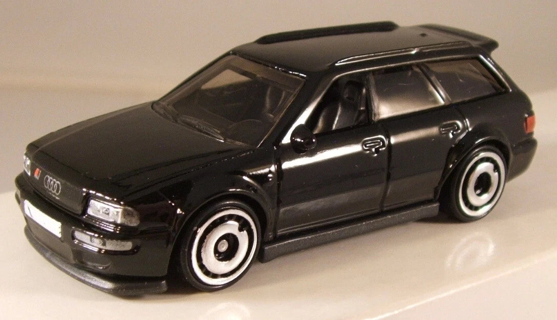 Hot Wheels 2022 #228/250 '94 Audi Avant RS2, NEW/LOOSE, brilliant black