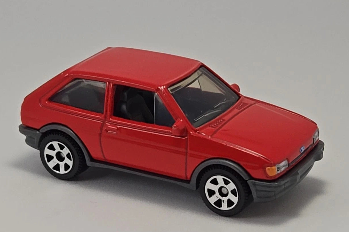 Matchbox 2024 #094/100 1983 Ford Fiesta Mk2, NEW/LOOSE, red