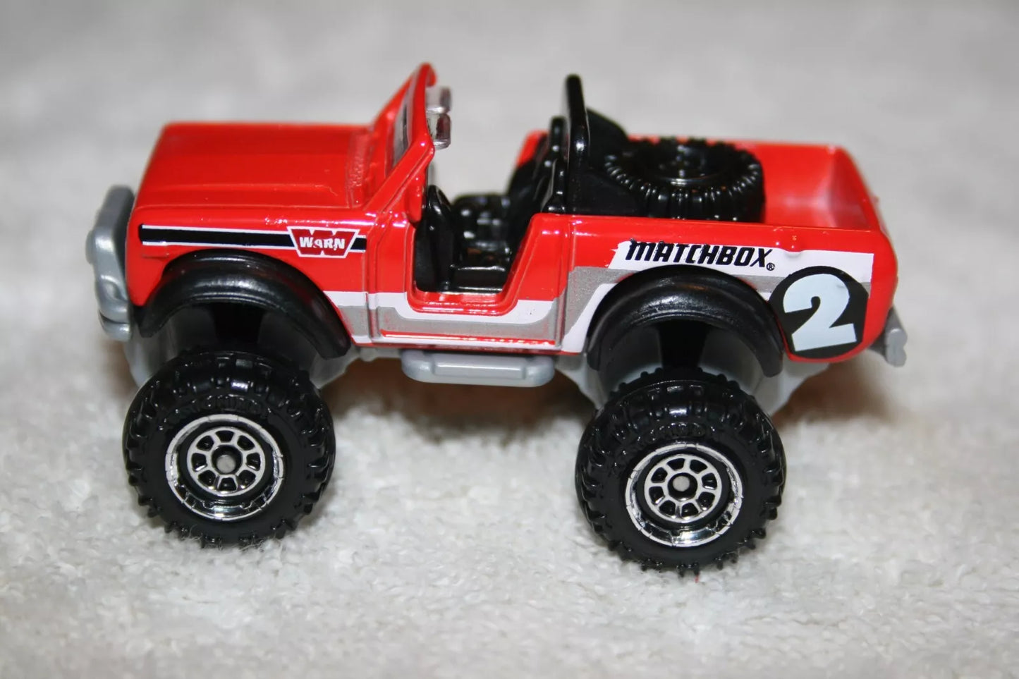 Matchbox Multipack Exclusive '76 International Scout 4x4, red