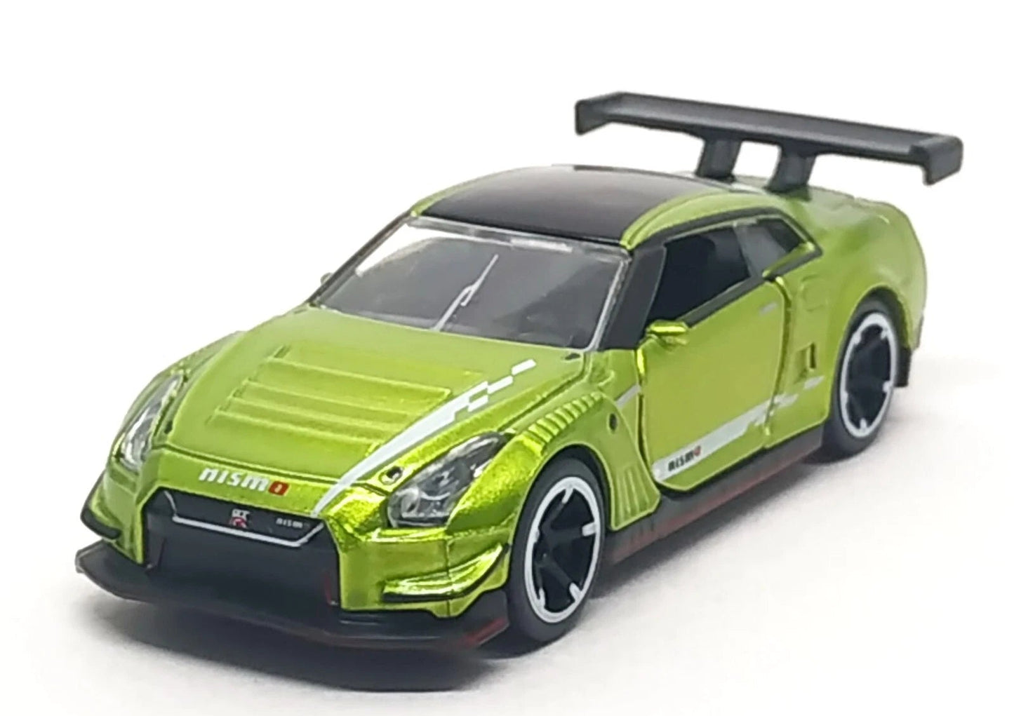 Majorette/Pink Slips Nissan GT-R Nismo GT3, NEW/LOOSE, metallic green
