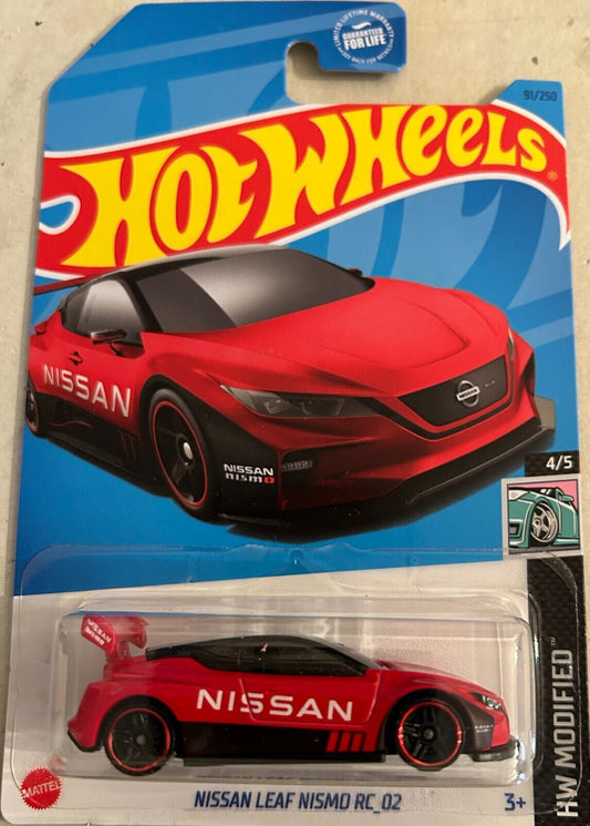 Hot Wheels 2023 #091/250 Nissan Leaf NISMO RC_02, red