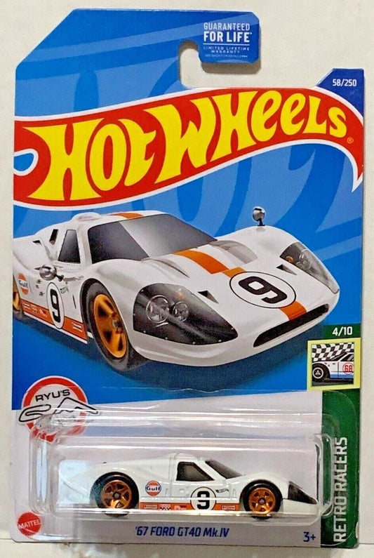 Hot Wheels 2022 #058/250 '67 Ford GT40 Mk.IV, white Gulf livery