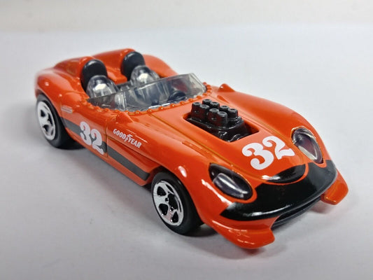 Hot Wheels 2024 #079/250 Glory Chaser, NEW/LOOSE, orange