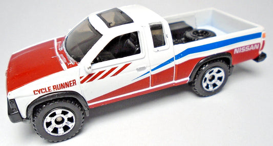 Matchbox 2023 #072/100 '95 Nissan Hardbody, NEW/LOOSE, white