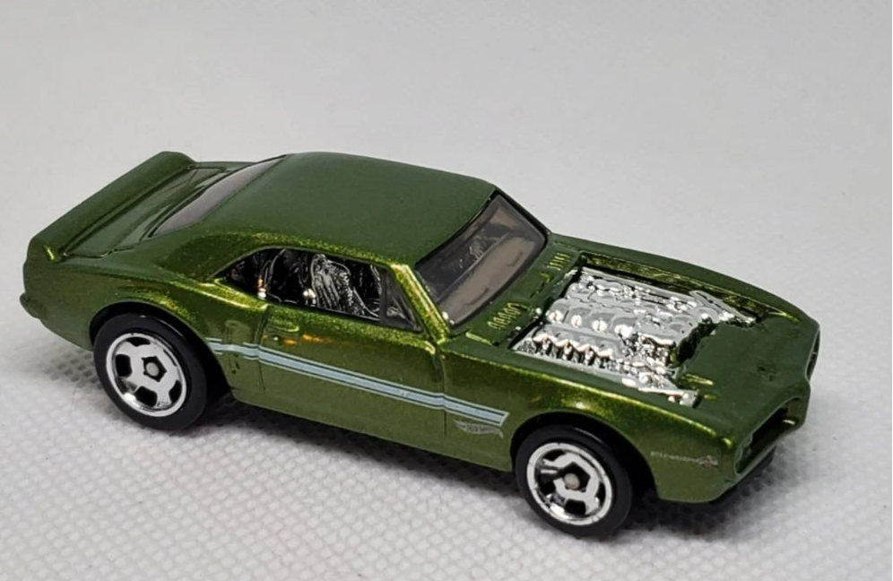 Hot Wheels 2026 Multipack Exclusive, Custom '67 Pontiac Firebird, NEW/LOOSE, metalflake green