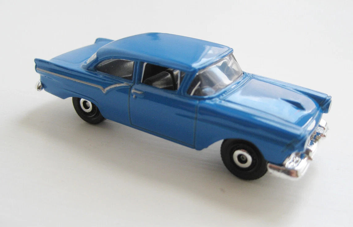 Matchbox 2024 #041/100 1957 Ford Custom 300, NEW/LOOSE, blue