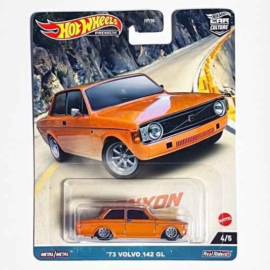 Hot Wheels Premium 2023 Canyon Warriors 4/5 '73 Volvo 142 GL, orange
