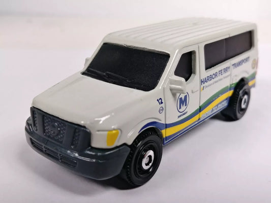 Matchbox 2023 #071/100 Nissan NV Van, beige