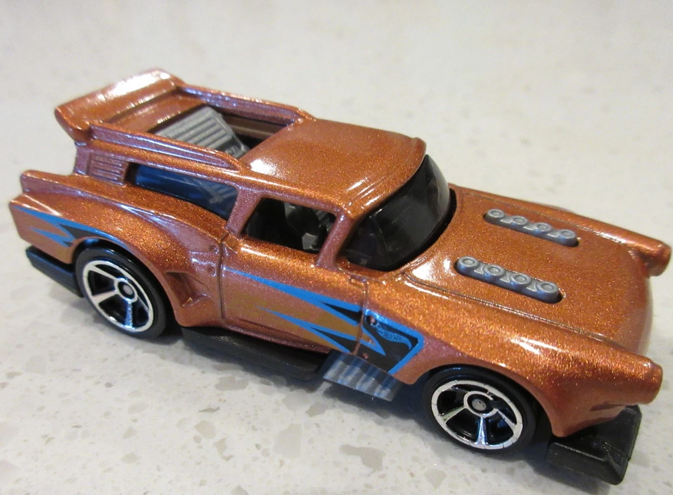 Hot Wheels 2026 #165/250, Gone Mad, NEW/LOOSE, metalflake burnt orange