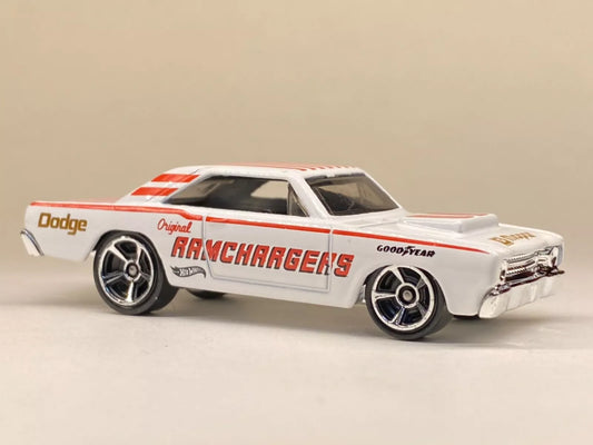 Hot Wheels 2024 #142/250 '68 Dodge Dart, NEW/LOOSE, white