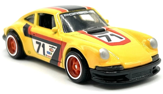 Hot Wheels 2024 Car Culture Exotic Envy 1/5 '71 Porsche 911, NEW/LOOSE, yellow