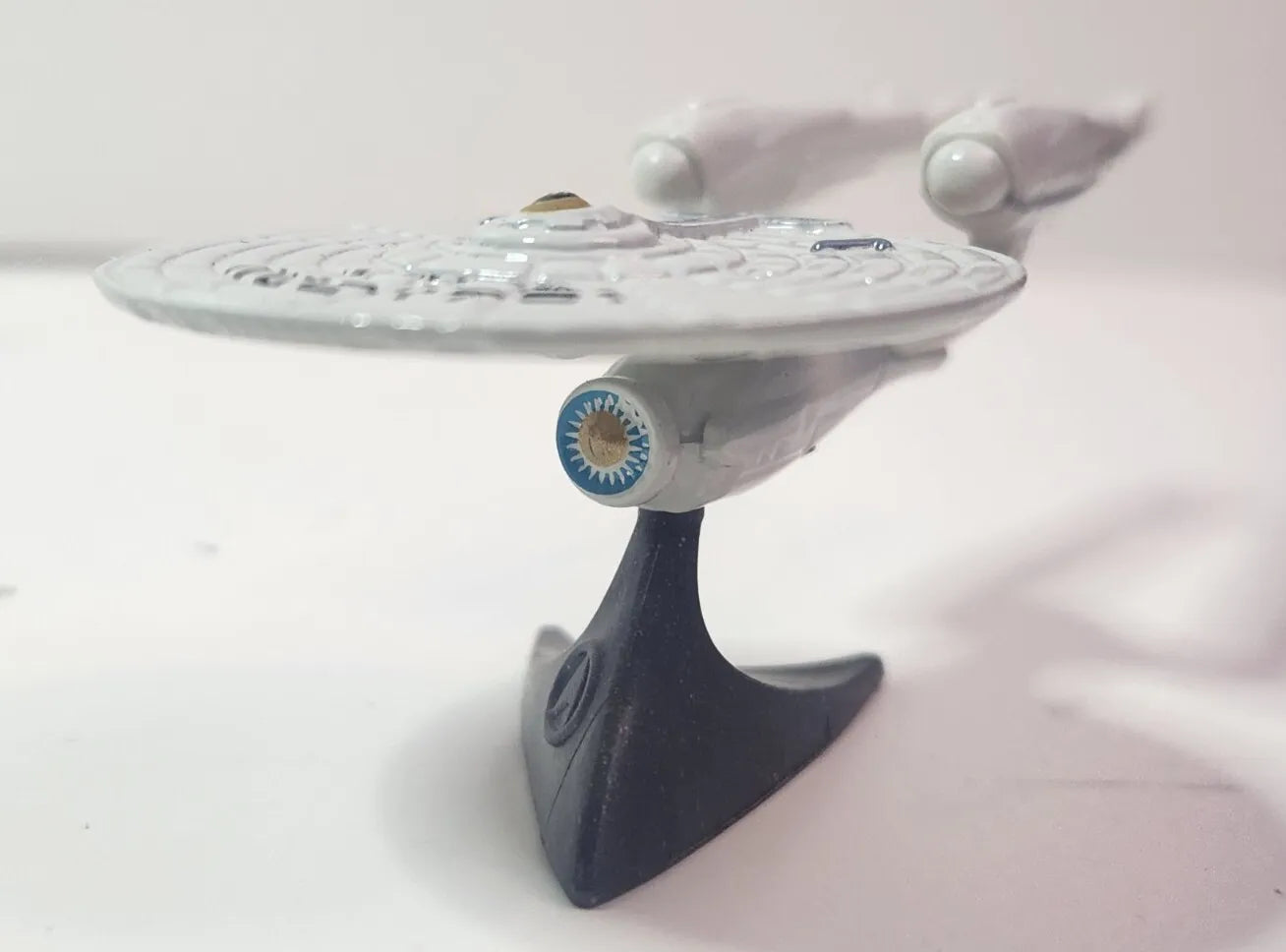 Hot Wheels 2024 #004/250 U.S.S. Enterprise NCC-1701, NEW/LOOSE, satin white