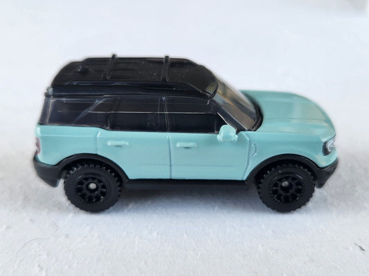 Matchbox 2023 #010/100 2022 Ford Bronco Sport, NEW/LOOSE pale blue