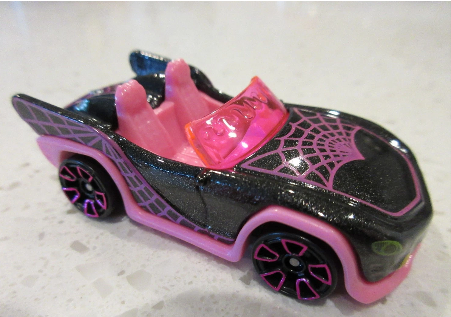 Hot Wheels 2026 #048/250 Monster High Ghoul Mobile, NEW/LOOSE, black