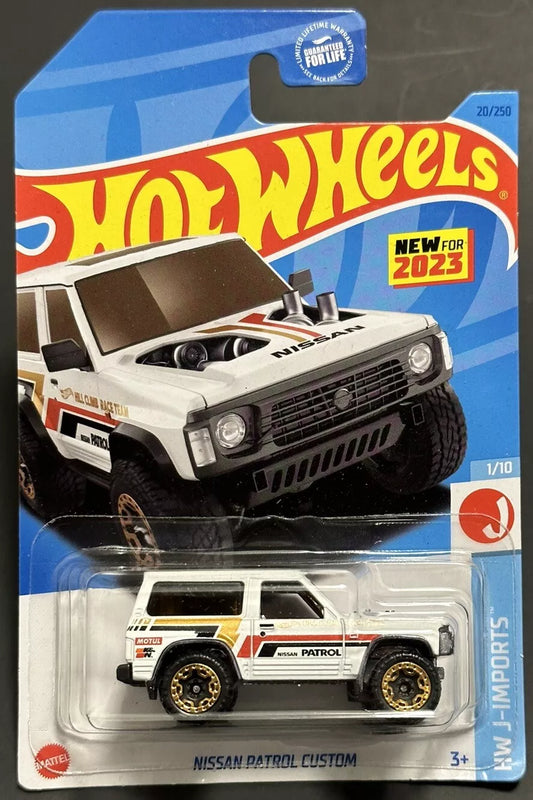 Hot Wheels 2023 #020/250 Nissan Patrol Custom, KROGER EXCLUSIVE, white