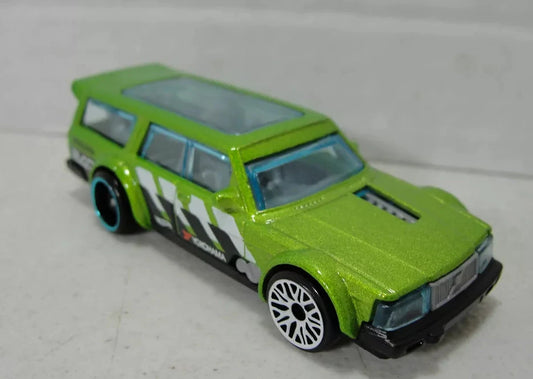 Hot Wheels 2023 #245/250 Volvo 240 Drift Wagon, NEW/LOOSE, metallic green