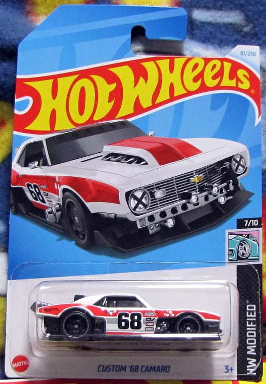 Hot Wheels 2024 #081/250 Custom '68 Camaro, white