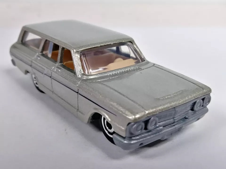 Matchbox 2021 Multipack Exclusive '64 Ford Fairlane Wagon, silver