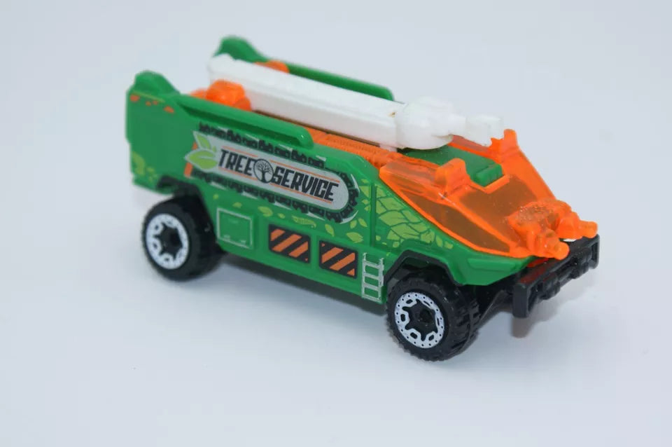 Hot Wheels 2021 Multipack Exclusive Runway Res-Q, NEW/LOOSE, green (Tree Service version)