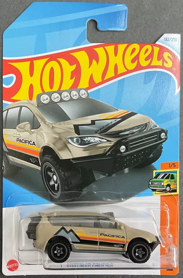 Hot Wheels 2024 #182/250 Chrysler Pacifica, tan