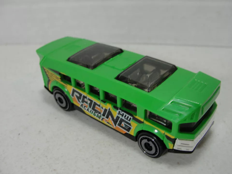 Hot Wheels 2024 #005/250 Hot Wheels High, NEW/LOOSE, green