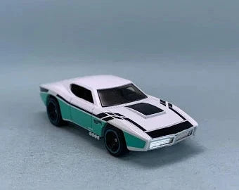 Hot Wheels 2024 #006/250 Custom Otto, NEW/LOOSE, white/teal